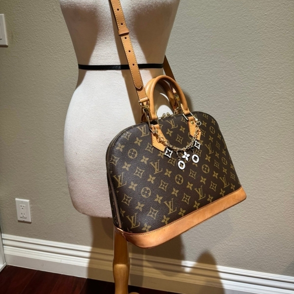 Louis Vuitton Monogram Alma PM - Picture 14 of 15